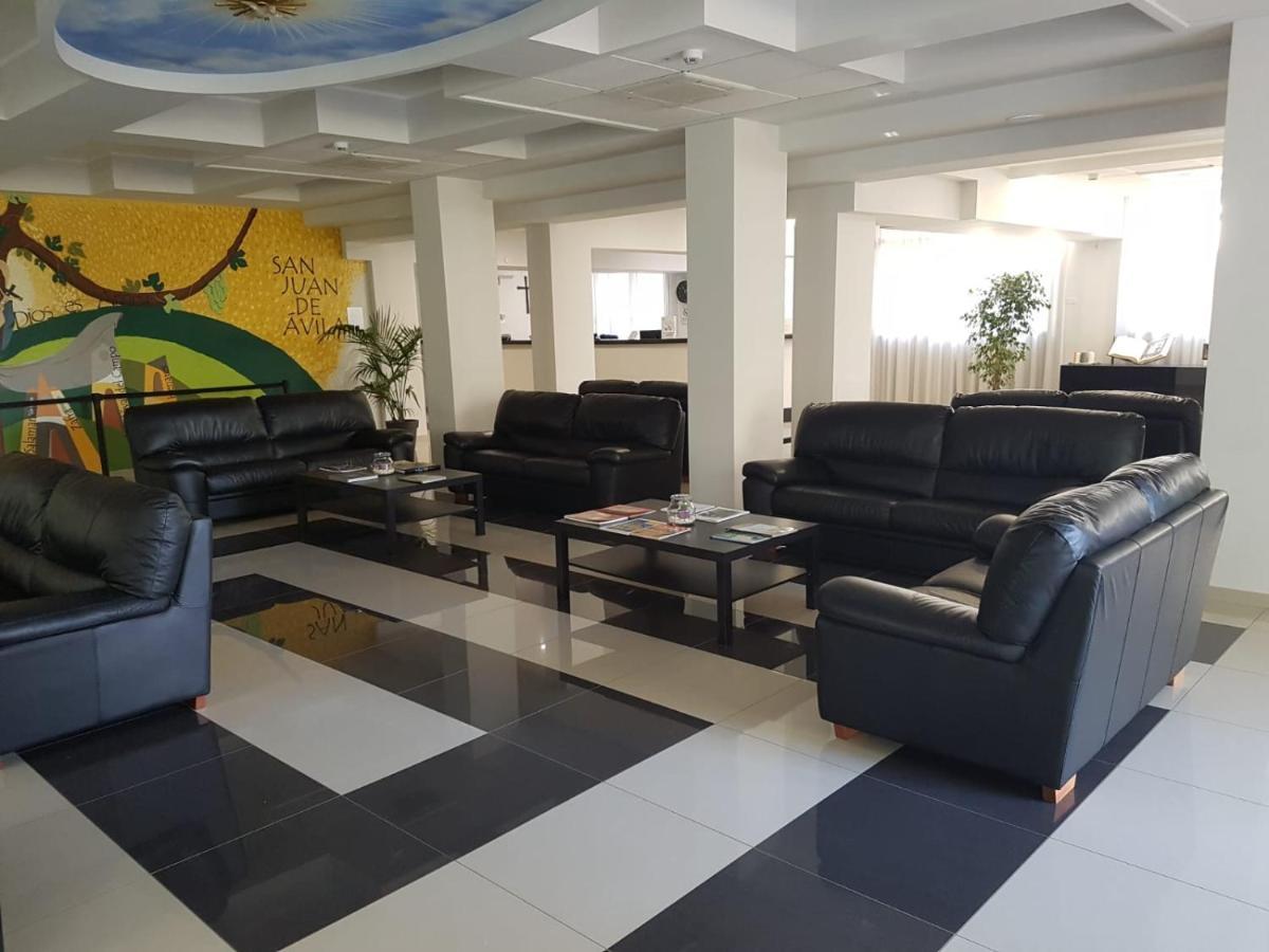 Casa Per Ferie San Juan De Avila Roma