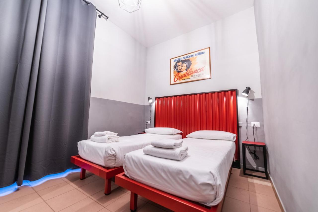 Yellowsquare Hostal