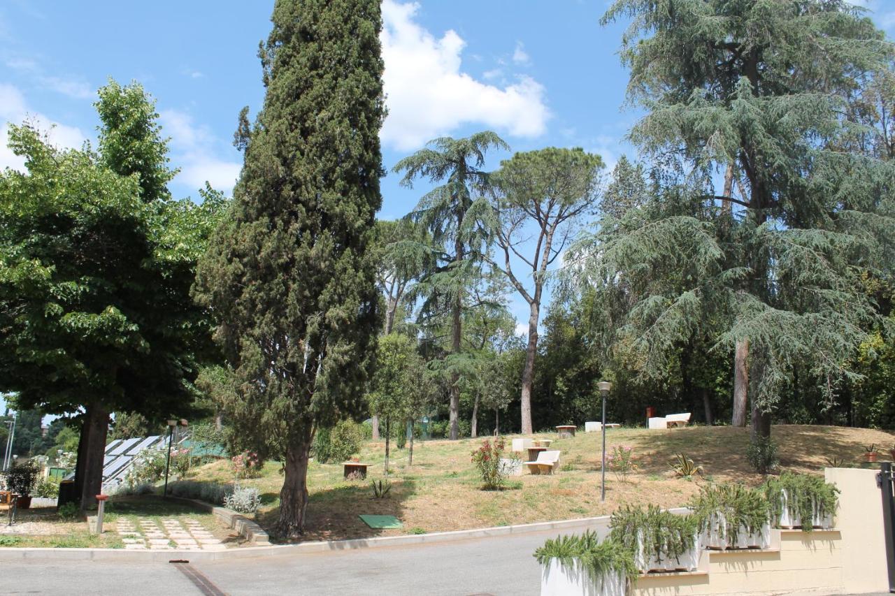 Casa Per Ferie San Juan De Avila Roma