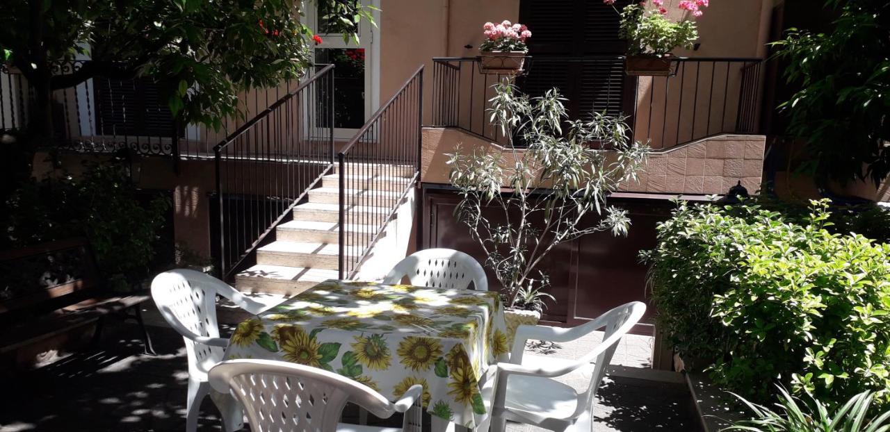 Casa de hóspedes Gioia 2*