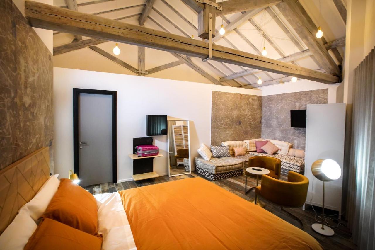 Rosso Cortese Gasthof 2*