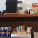 Roma-Tour Bed & Coffee