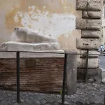 Artsy And Elegant Apartment Near Pantheon