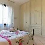 Classic Apartment In Re Di Roma Near The Metro