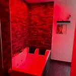 One Hundred Rooms Garden Suite