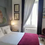 Luca\'S Vatican Hospitality