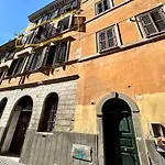 House Of The Sun In Trastevere