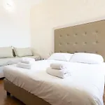 Romerooms Condotti