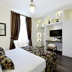 Suites Rome Condotti
