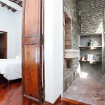 Pantheon Square Family Apartment