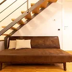 Homyhost - Opera Singer Home City Center - Ac