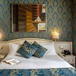 Residenza Canova Tadolini - Guesthouse