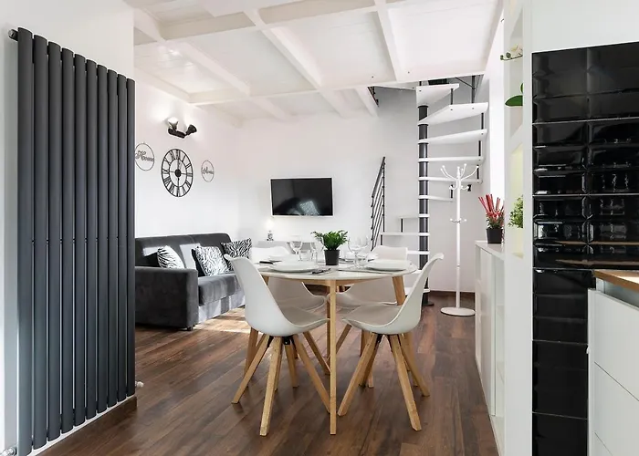 Elegant Statuario Apartment