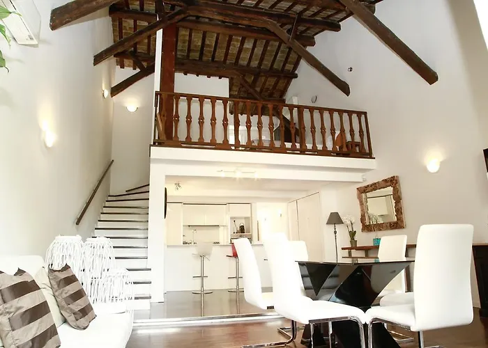 Vicolo Moroni Apartment