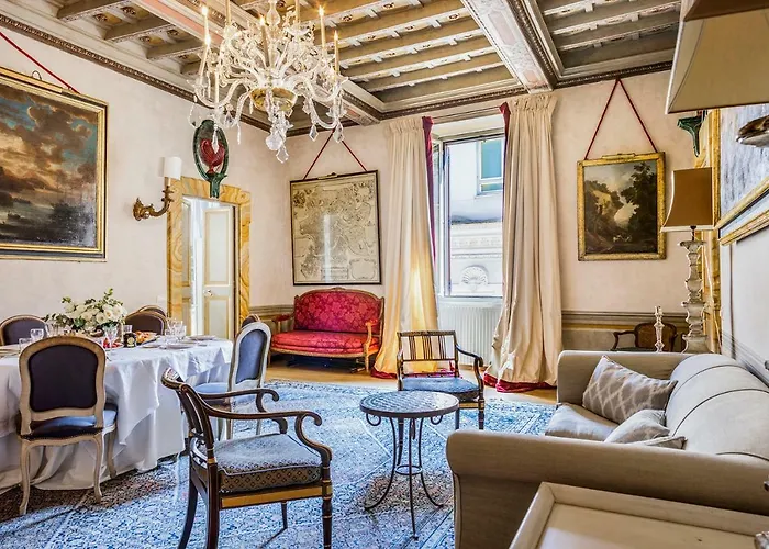 Navona Luxury And Historical Apartment
