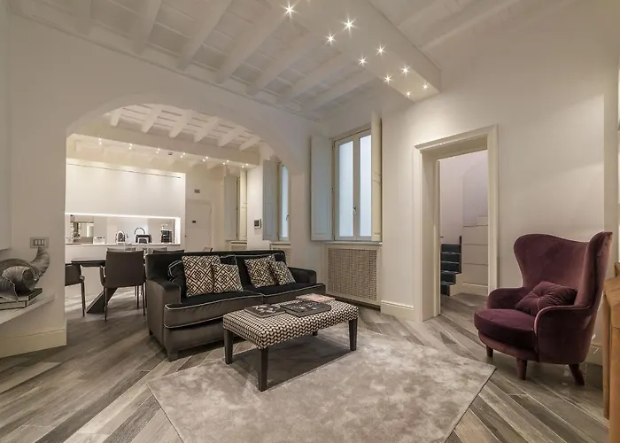 Ara Pacis Luxury Apartment