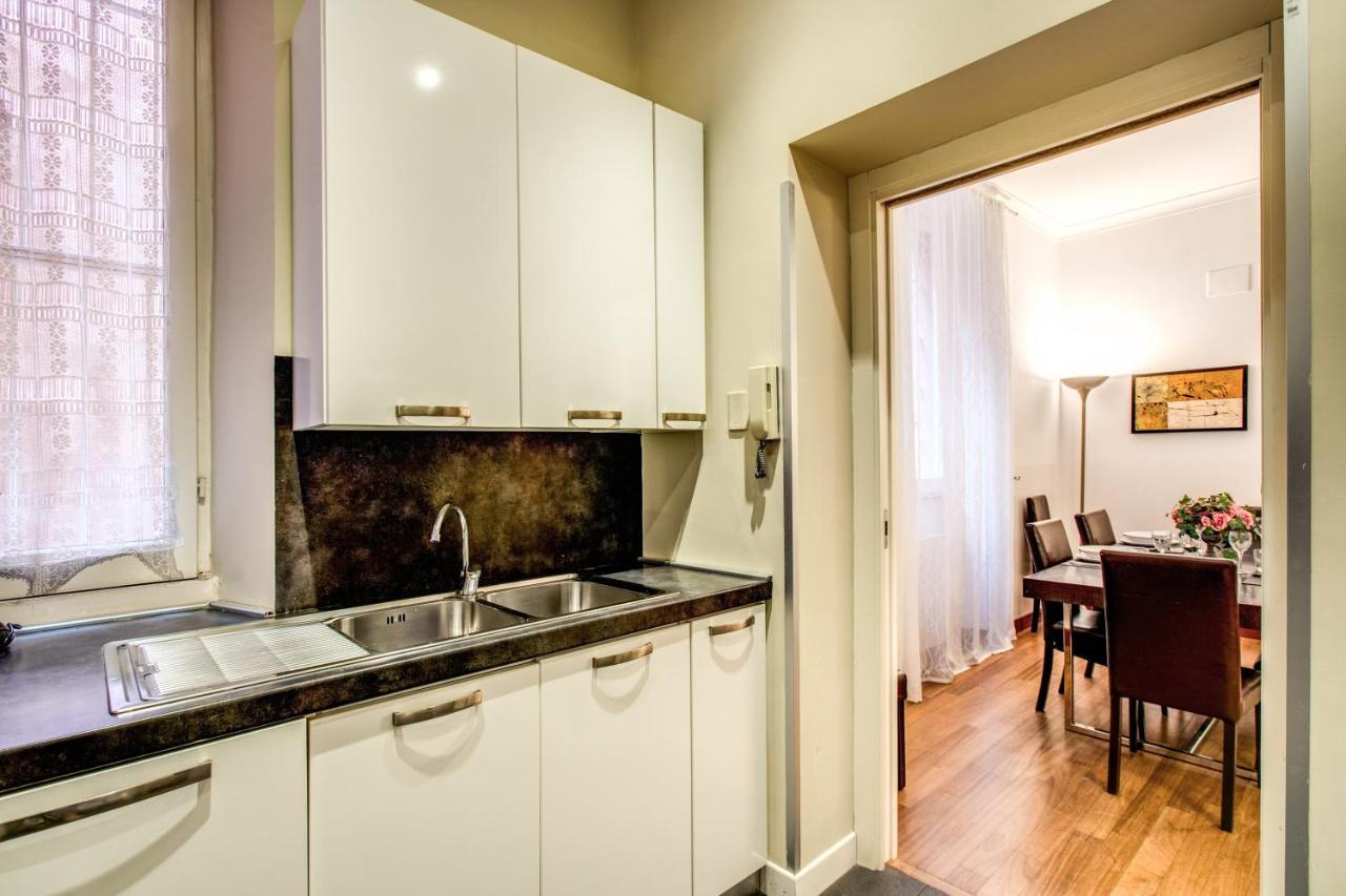 Apartment Bernini Near The Trevi Fountain - 4 Bedroom *