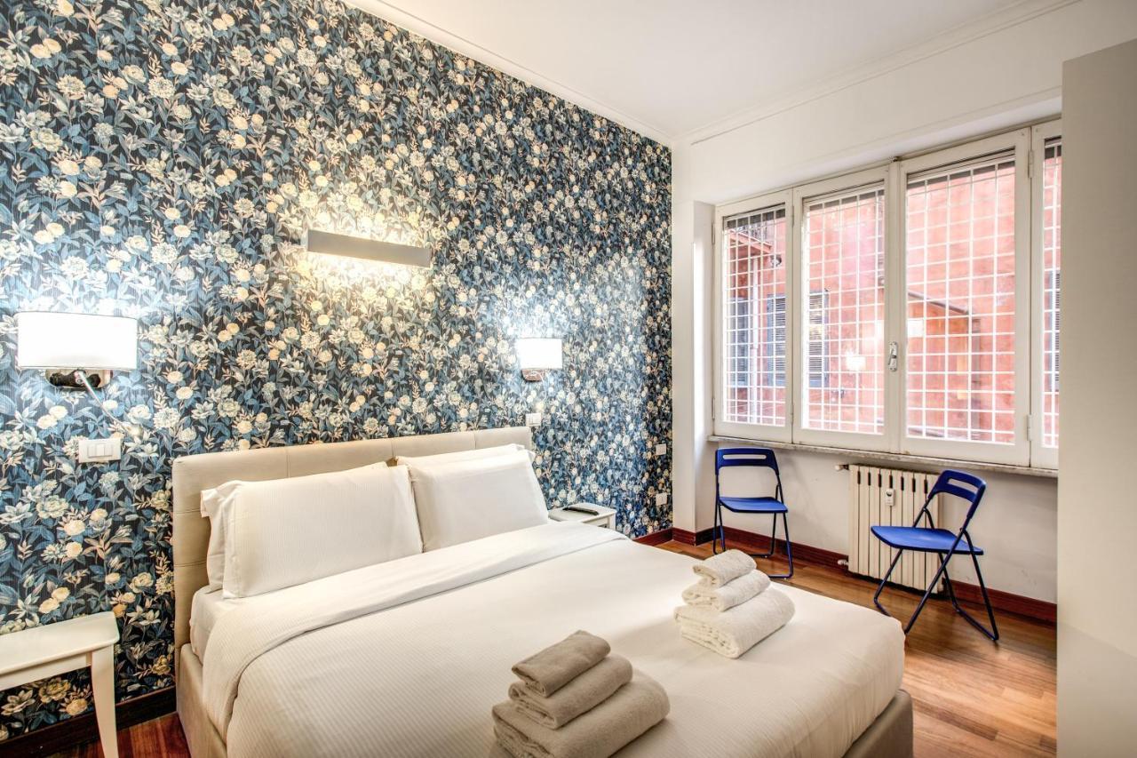 Bernini Near The Trevi Fountain - 4 Bedroom Apartment *