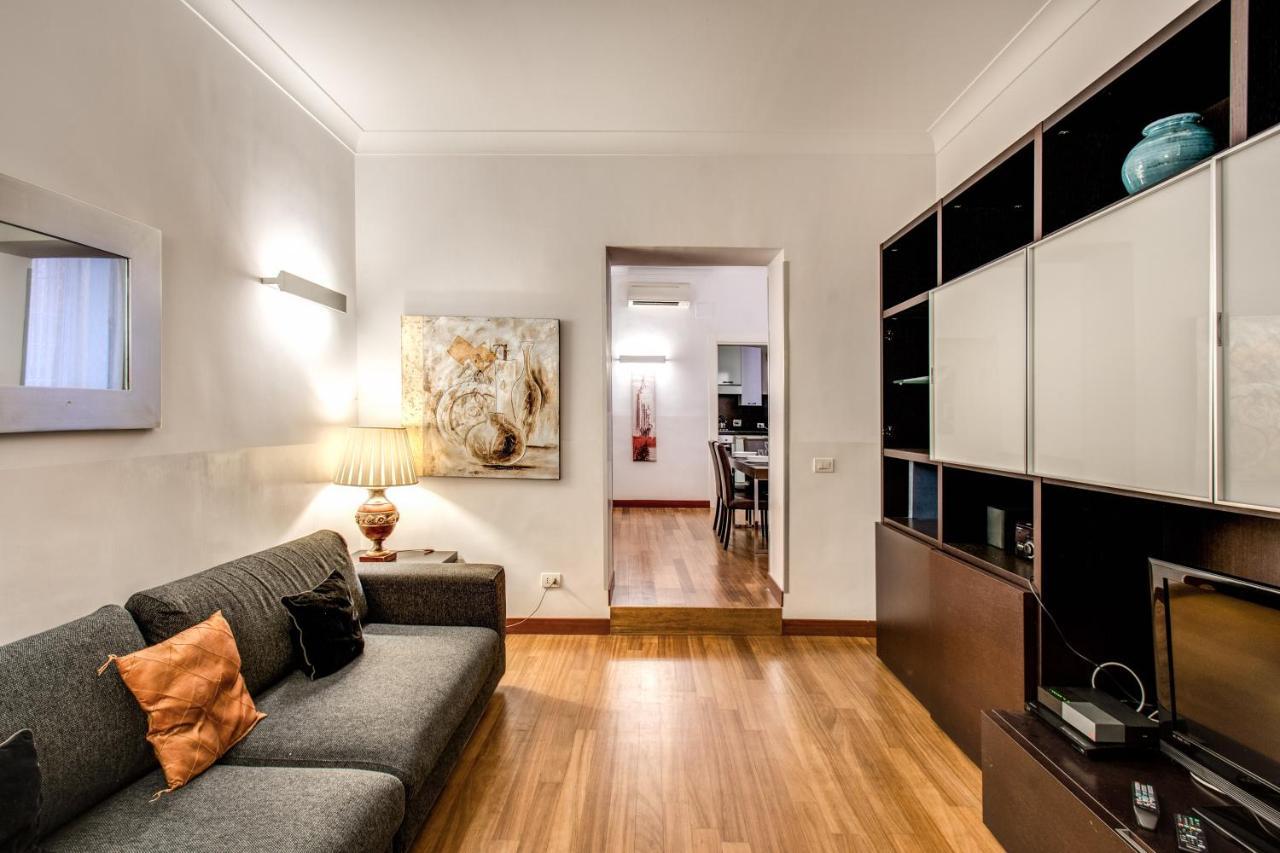 Bernini Near The Trevi Fountain - 4 Bedroom * Rom