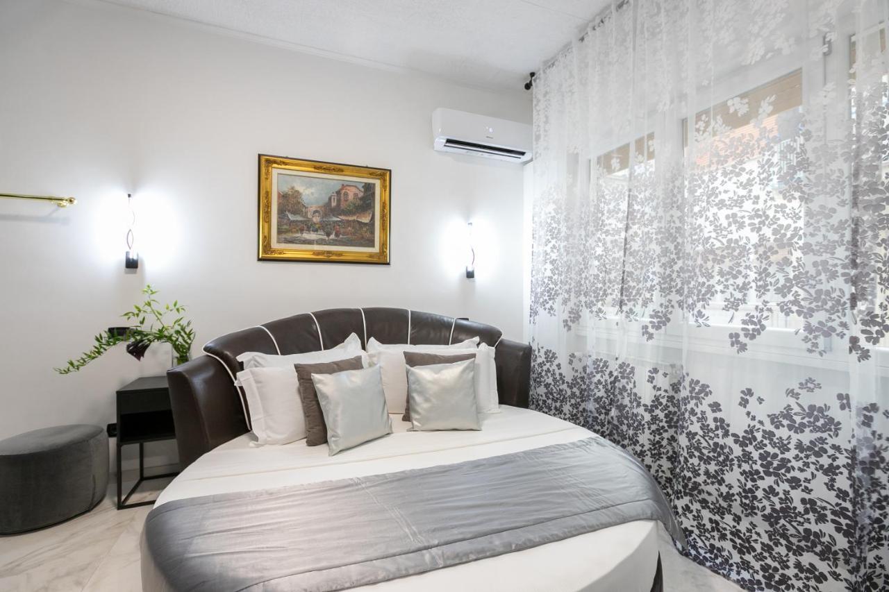 Gregorio Vii Luxury San Damaso Hotel 2*
