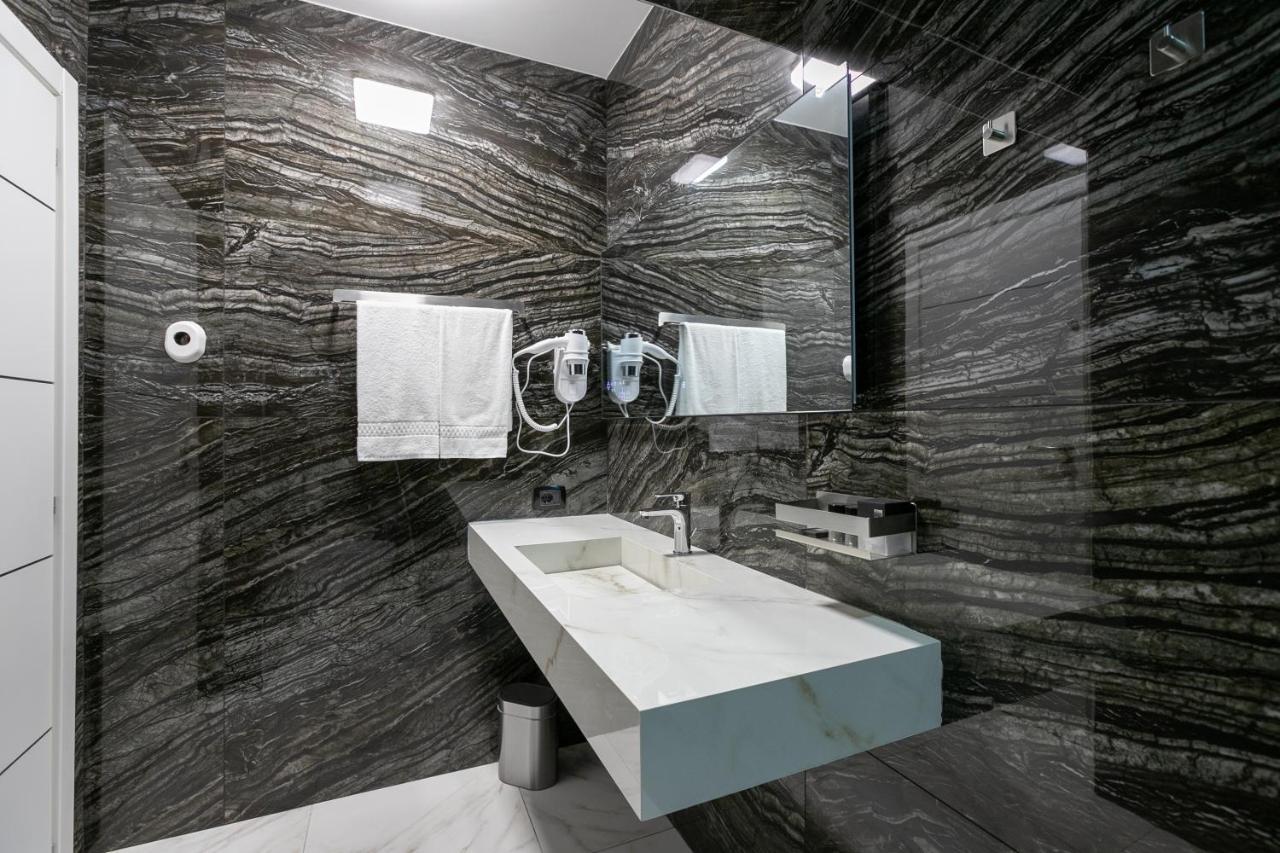 Gregorio Vii Luxury San Damaso Hotel 2*