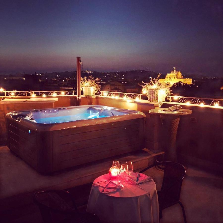 Navona Queen Rooftop Pensión