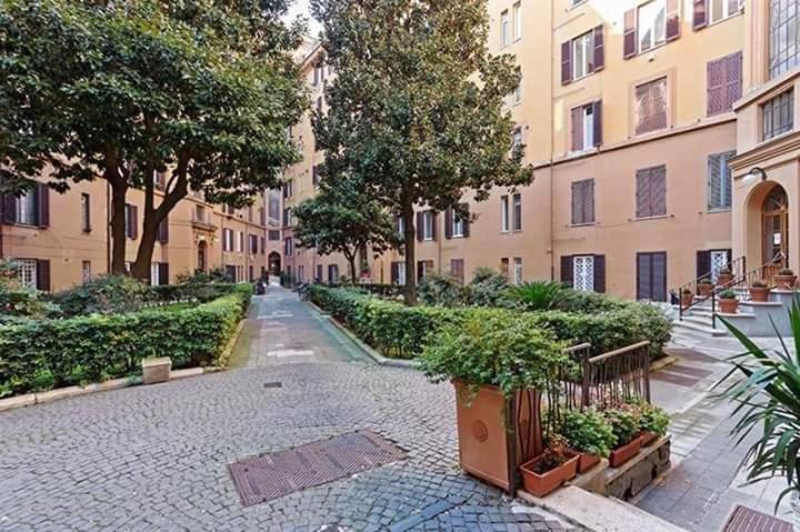 La Pausa Alojamento de Acomodação e Pequeno-almoço Roma