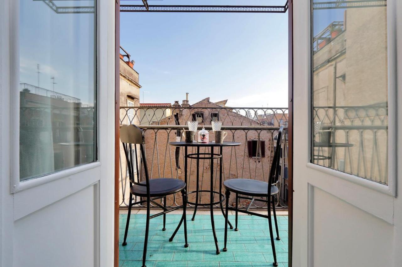 Della Croce Luxury Casa de hóspedes 2*