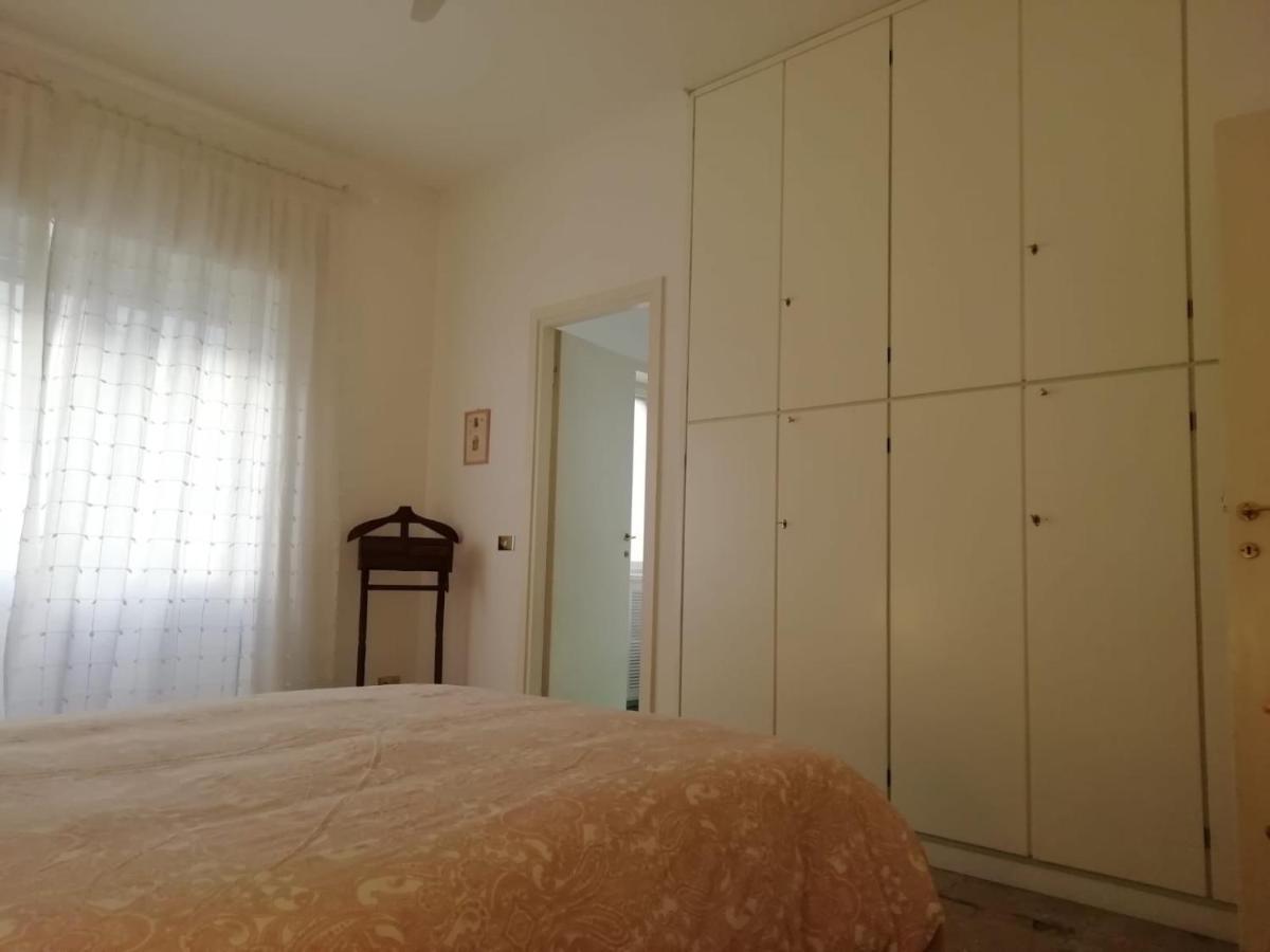 Questa Casa Non è Un Ciu-atr 9390-9 Appartamento *
