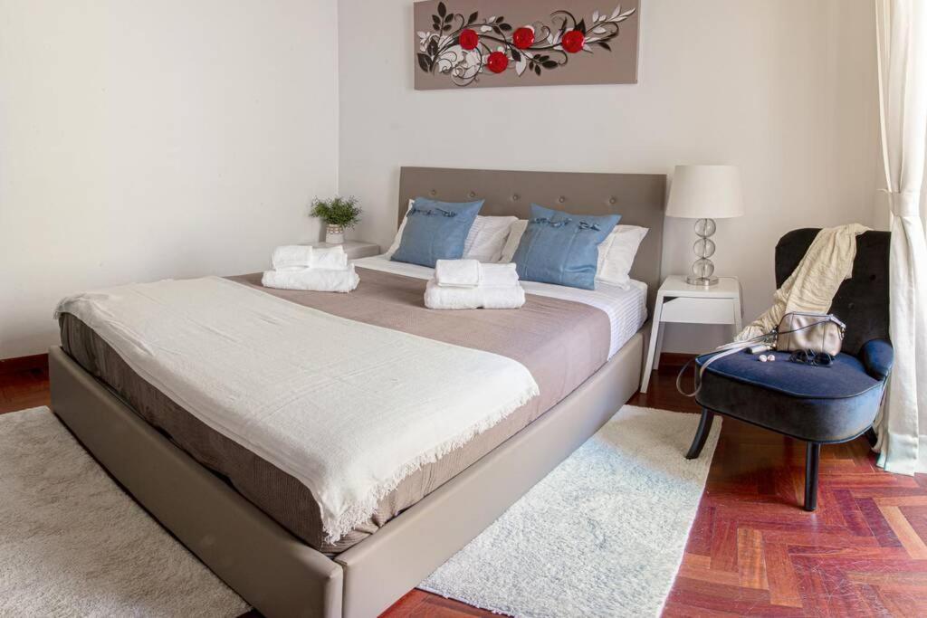 Chiara's Place At Pantheon - Your In Apartment