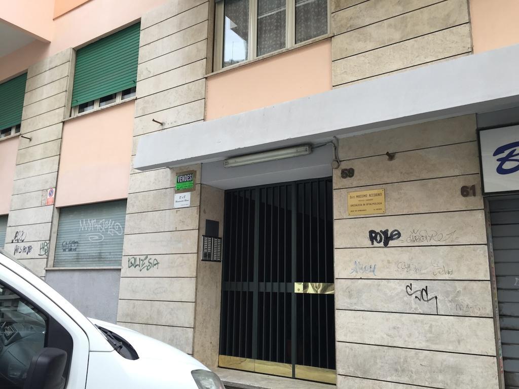 Alojamento de Acomodação e Pequeno-almoço Monumental Rhome