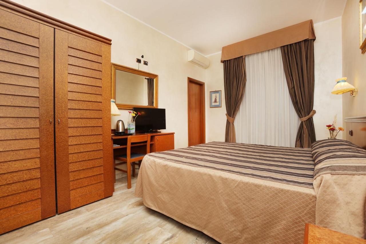 Rimini 3* Roma