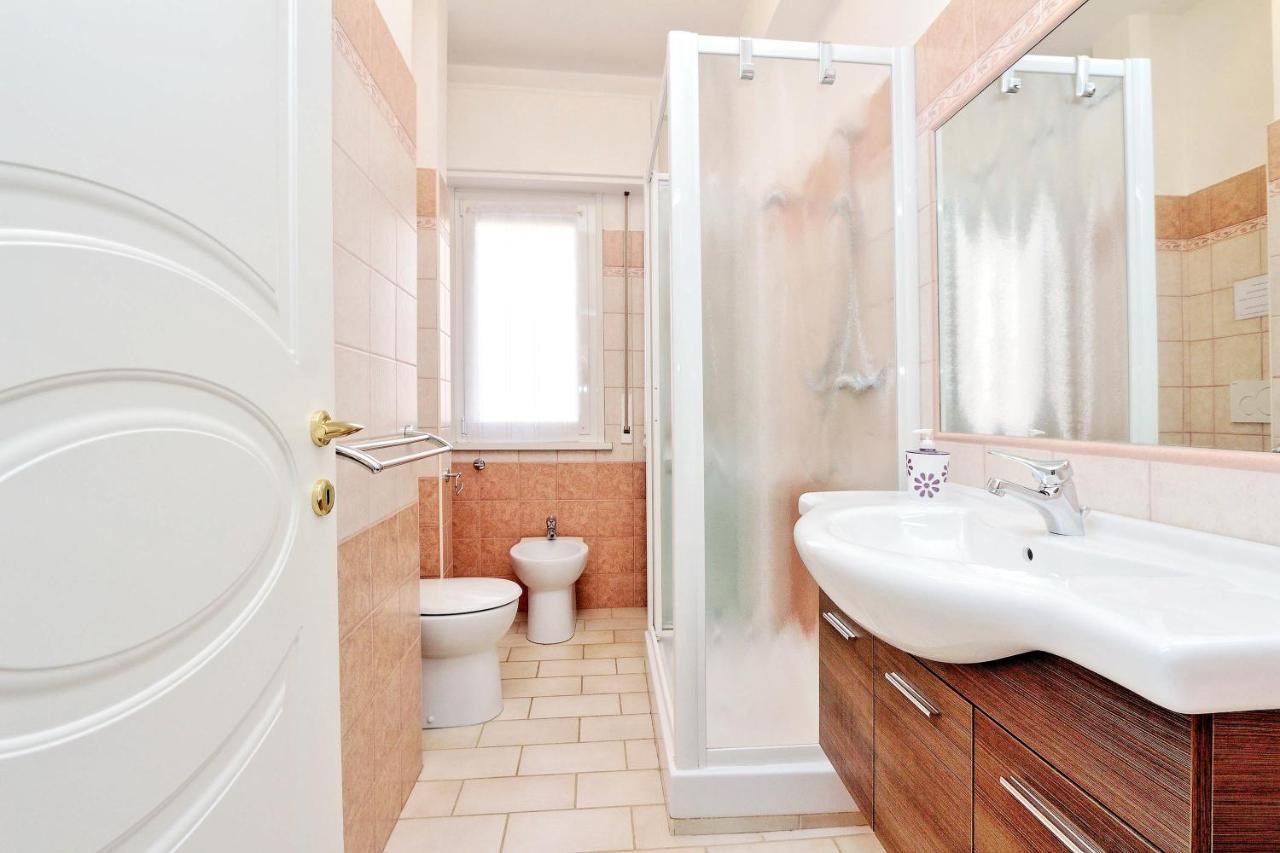 Apartment near VATICAN AND OSPEDALE PEDIATRICO BAMBINO GESÙ GARAGE INCLUDED IN THE PRICE Appartamento