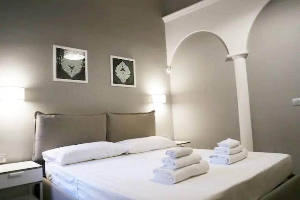 Gjestgiverier Pantheon Palazzo Lanzi