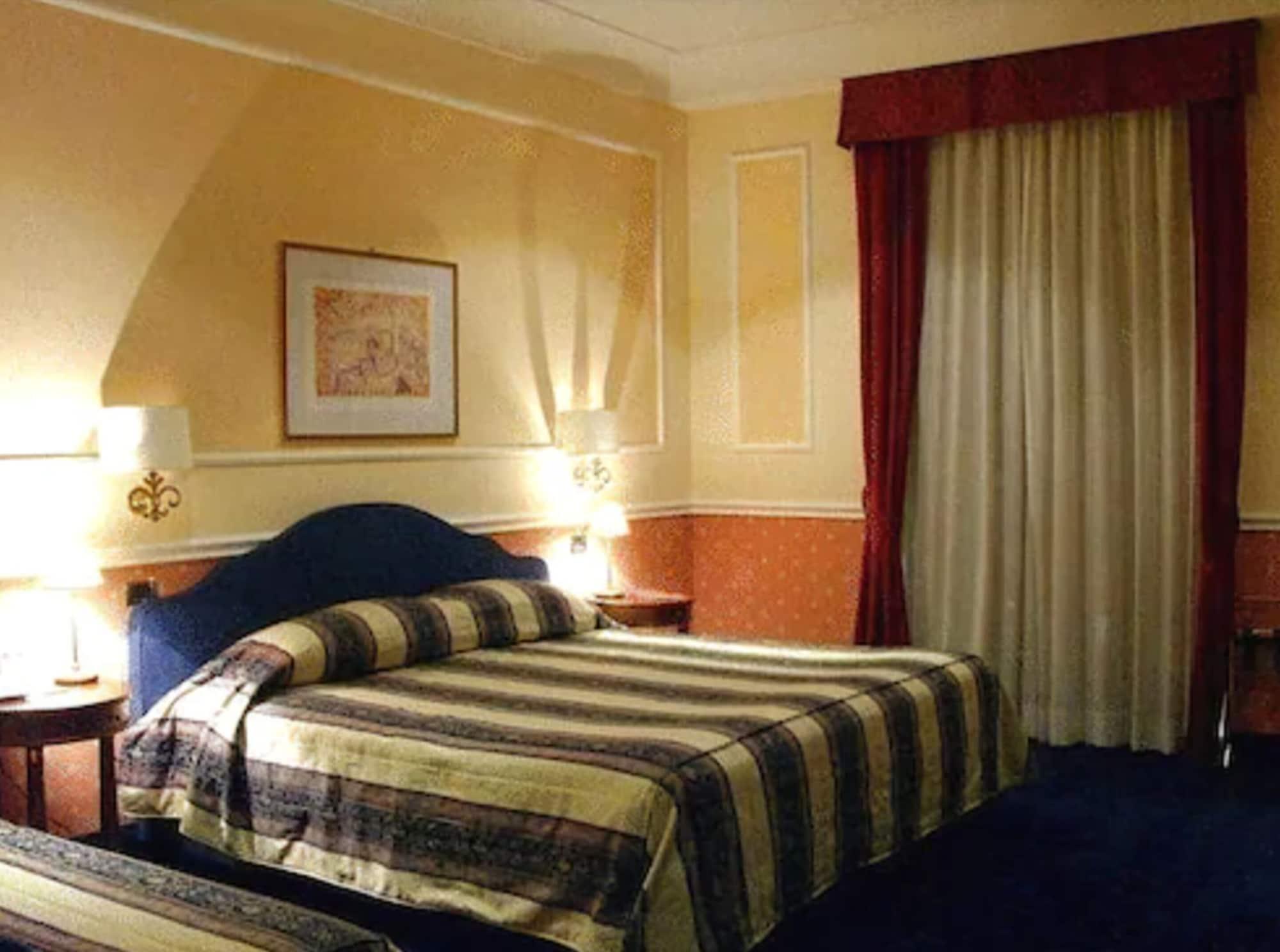 Relais Antico Palazzo Rospigliosi Hotel 4*