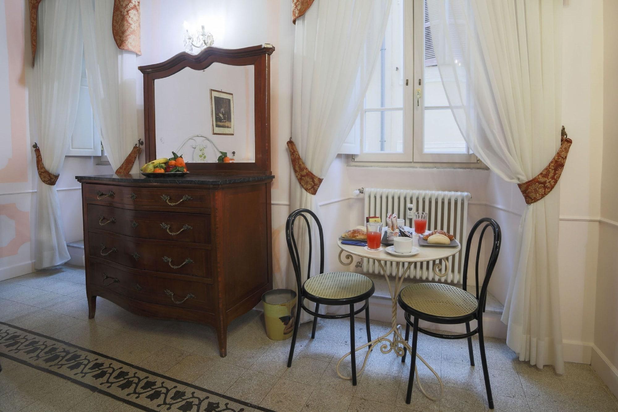 La Maison Dell'orologio Alojamento de Acomodação e Pequeno-almoço