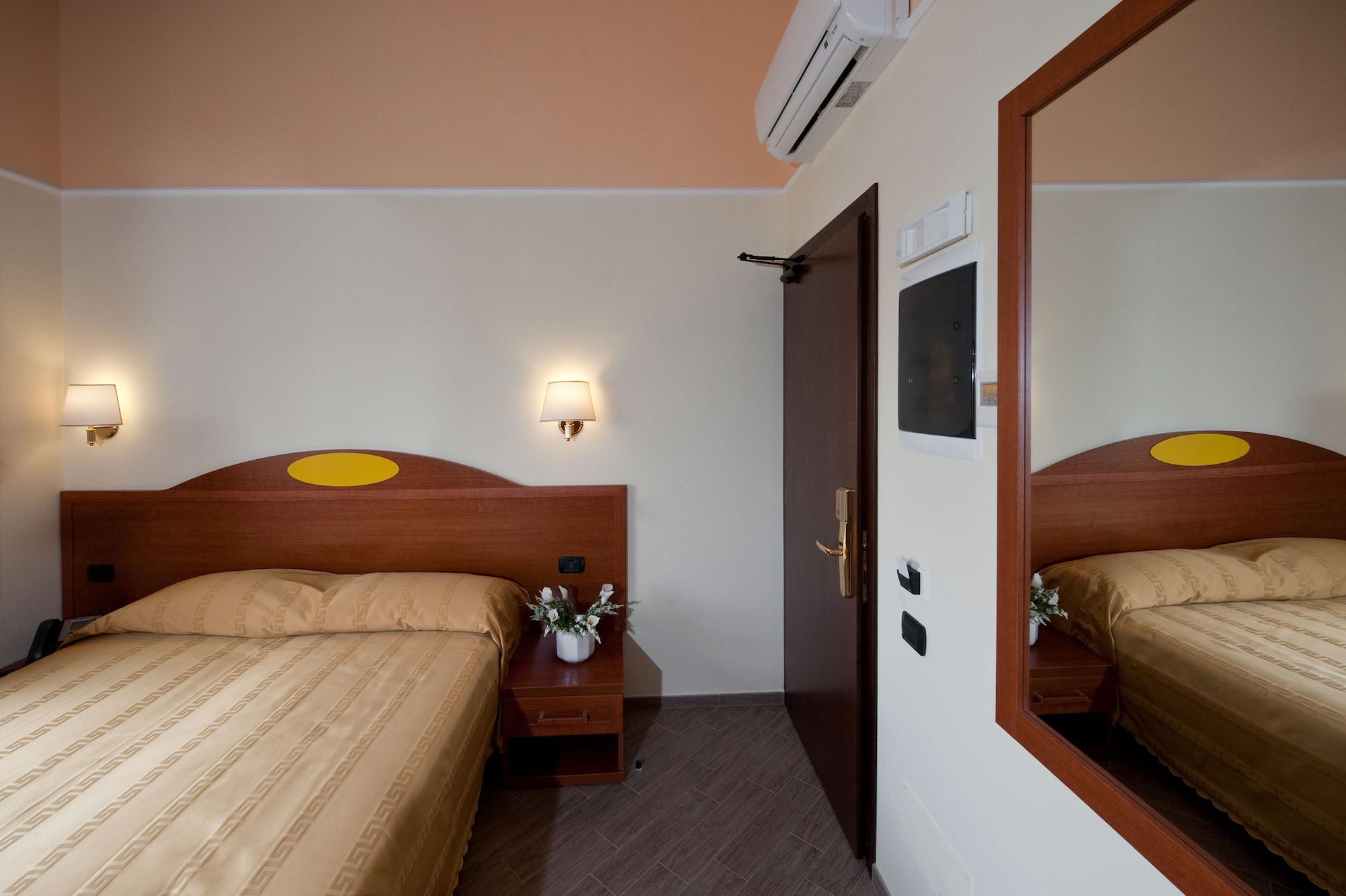 Tiburtina Metro Hotell 3*