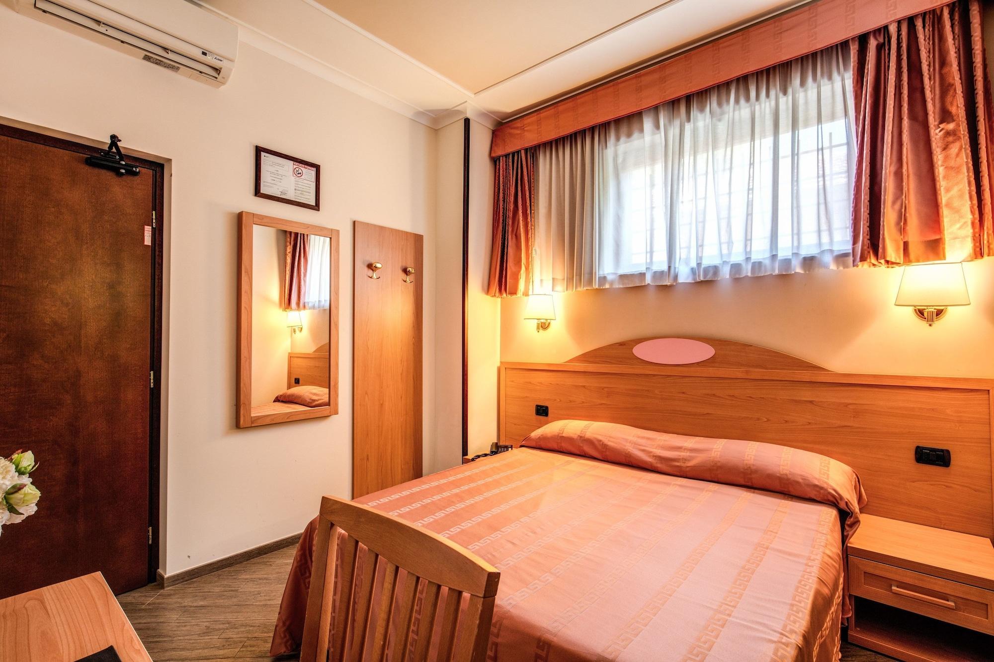 Hotell Tiburtina Metro 3*