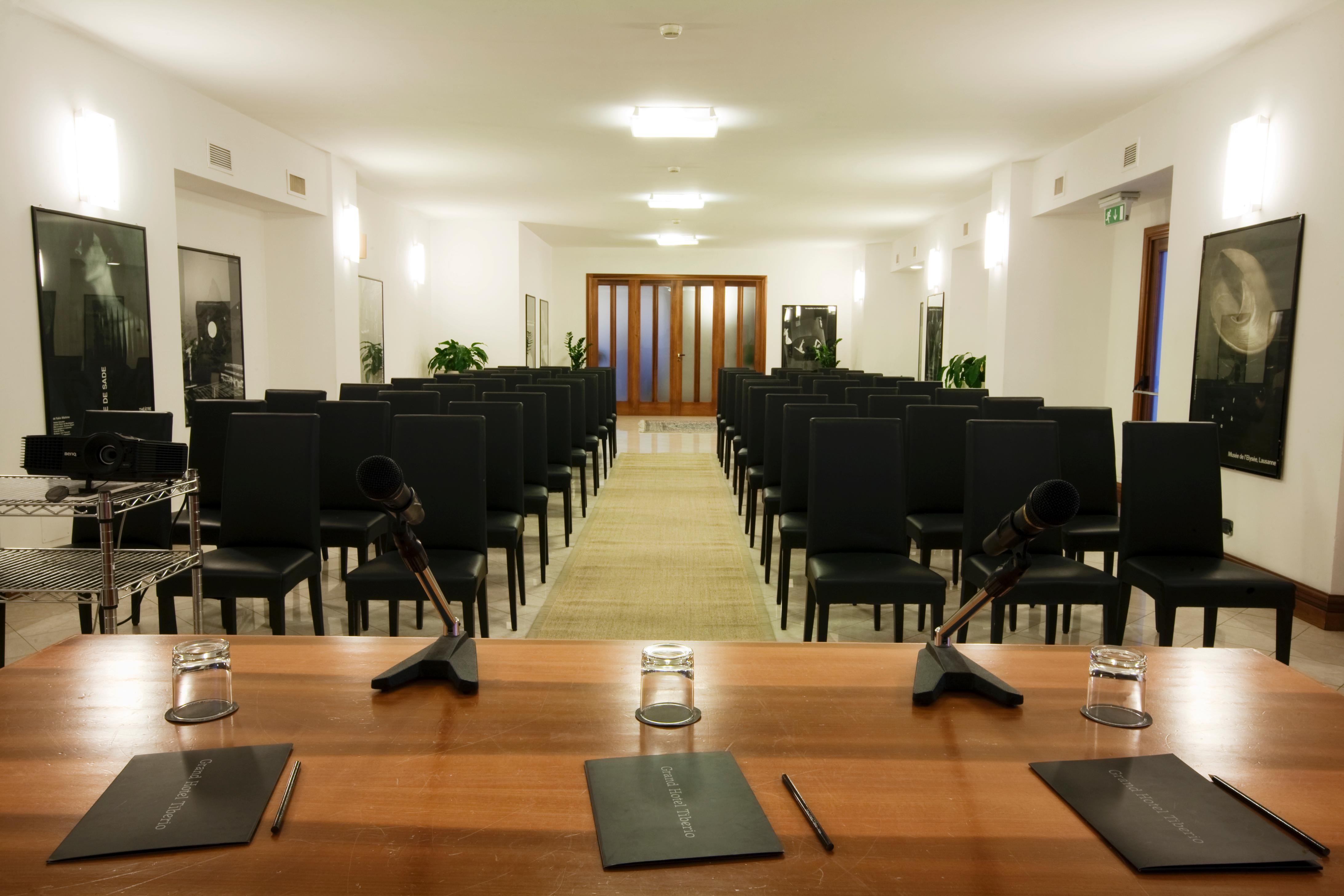 Grand Tiberio Hotell 4*
