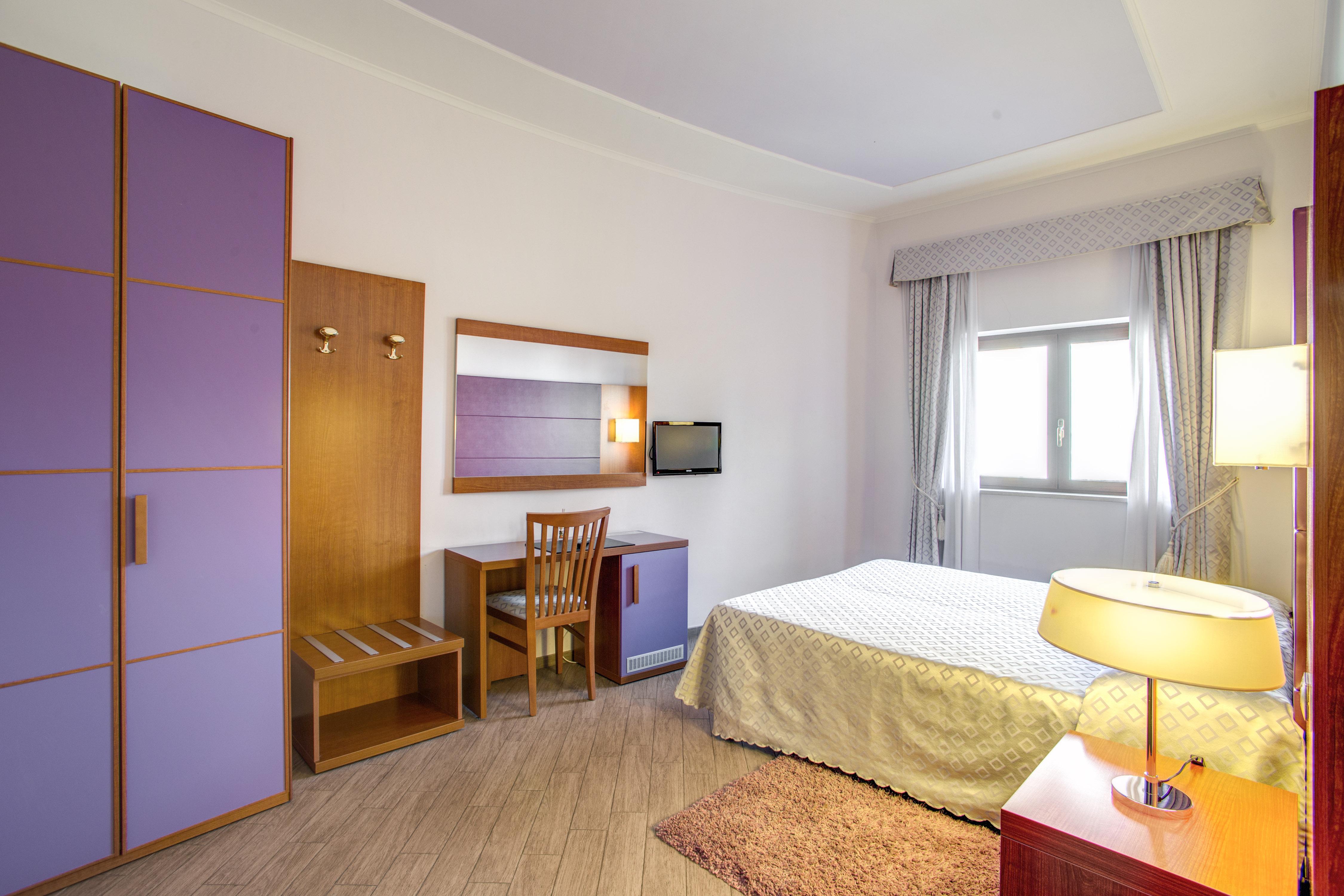 Tiburtina Metro Hotell