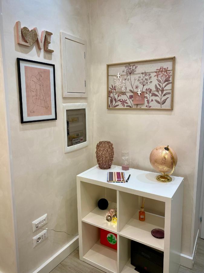 Apartamento Close To The Coloseum, 2 Minutes Walk From Metro A