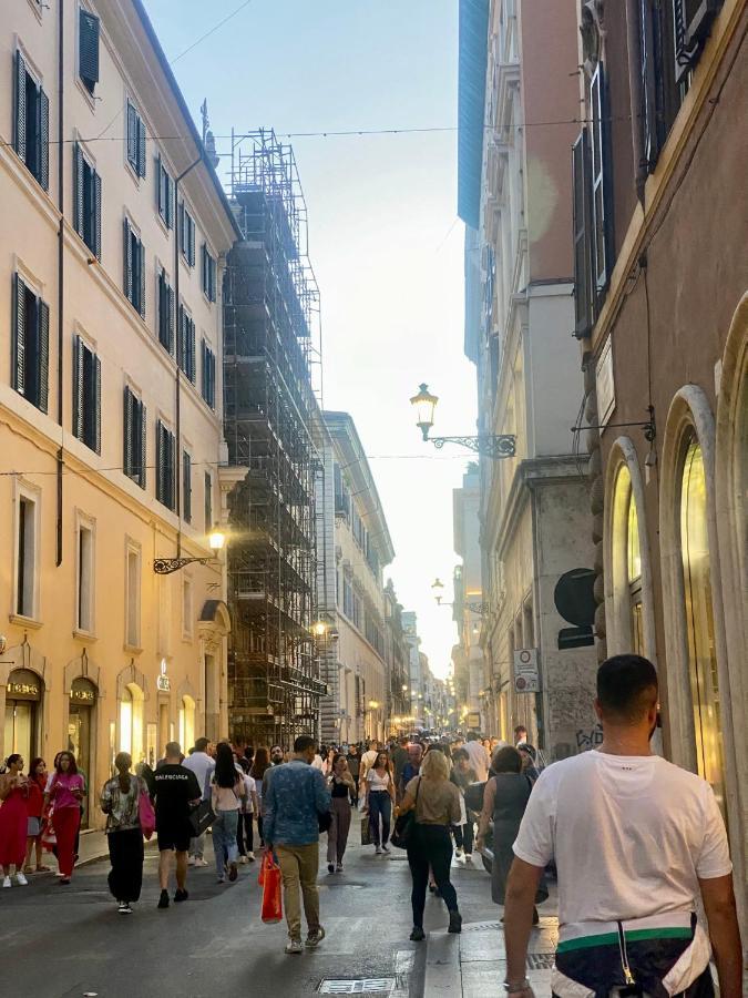 Close To The Coloseum, 2 Minutes Walk From Metro A *