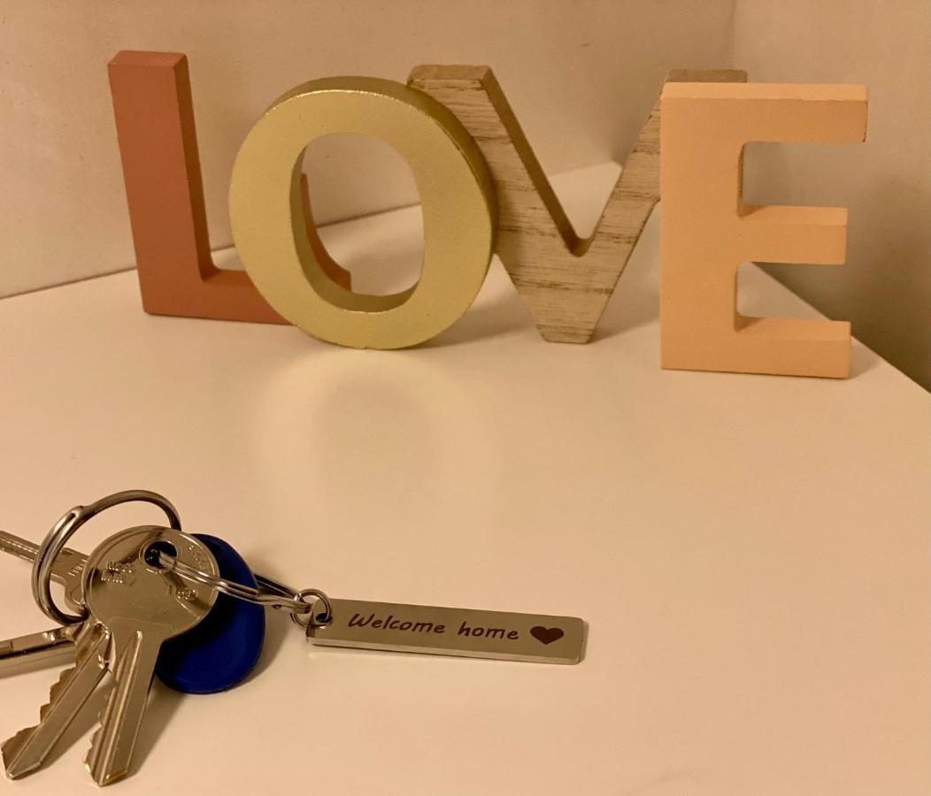 Apartamento Close To The Coloseum, 2 Minutes Walk From Metro A *