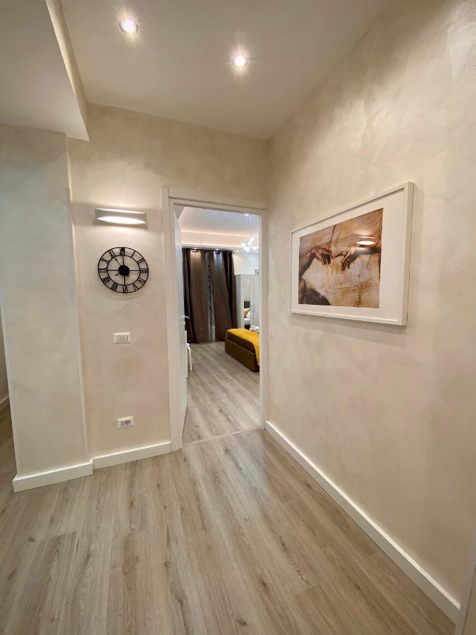 Apartamento Close To The Coloseum, 2 Minutes Walk From Metro A