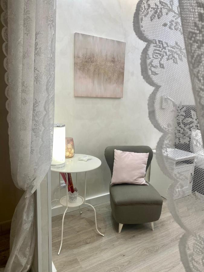 Close To The Coloseum, 2 Minutes Walk From Metro A Apartamento *