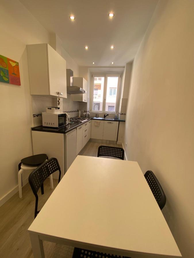 Close To The Coloseum, 2 Minutes Walk From Metro A