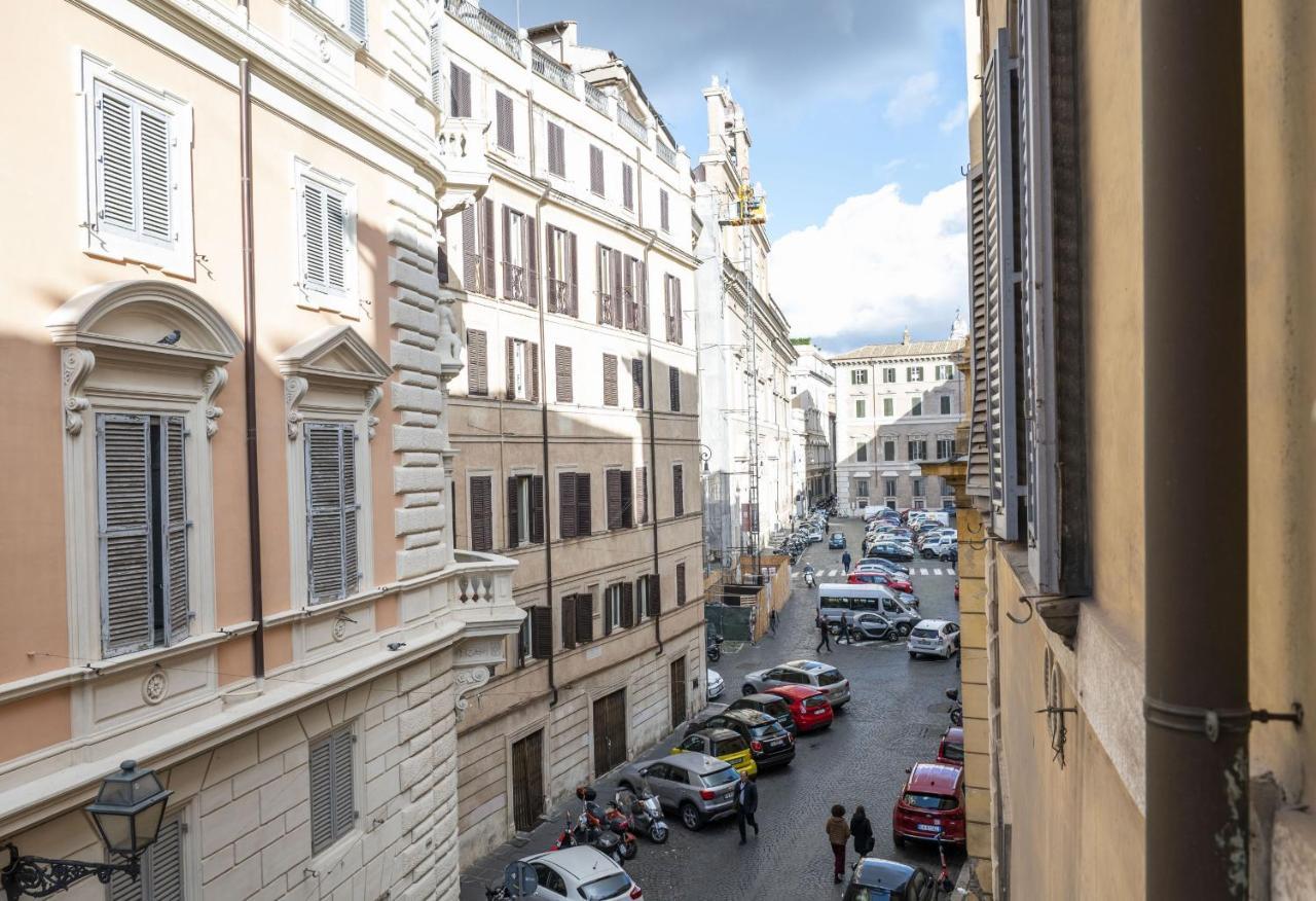 Artsy And Elegant Near Pantheon Roma