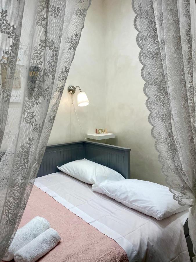Apartamento Close To The Coloseum, 2 Minutes Walk From Metro A Roma