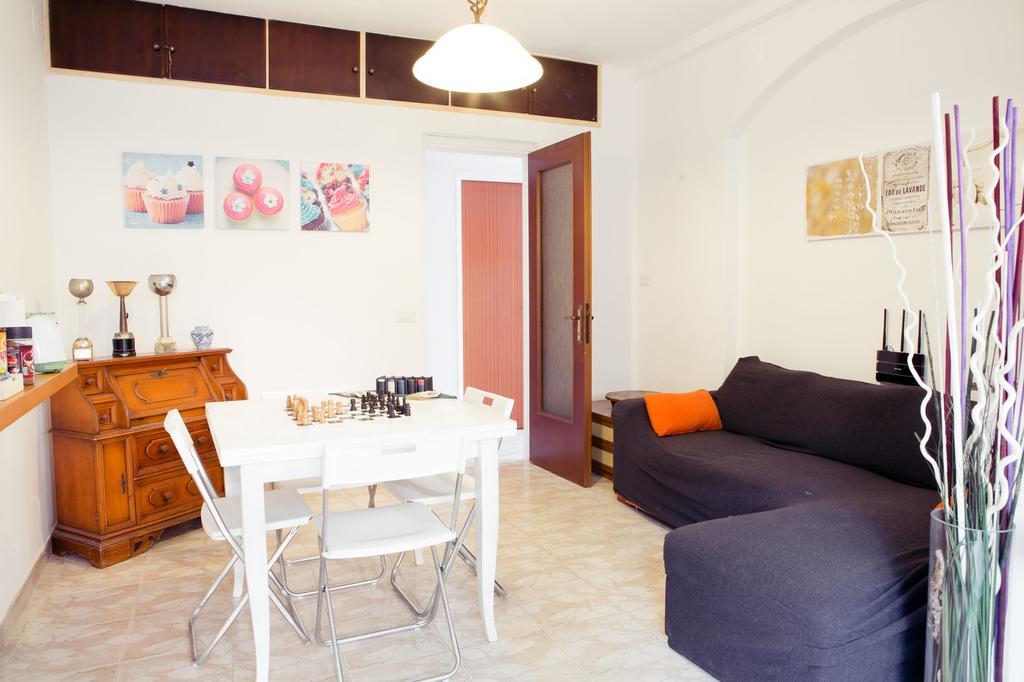 Villino Elda Acomodação com café da manhã  *
