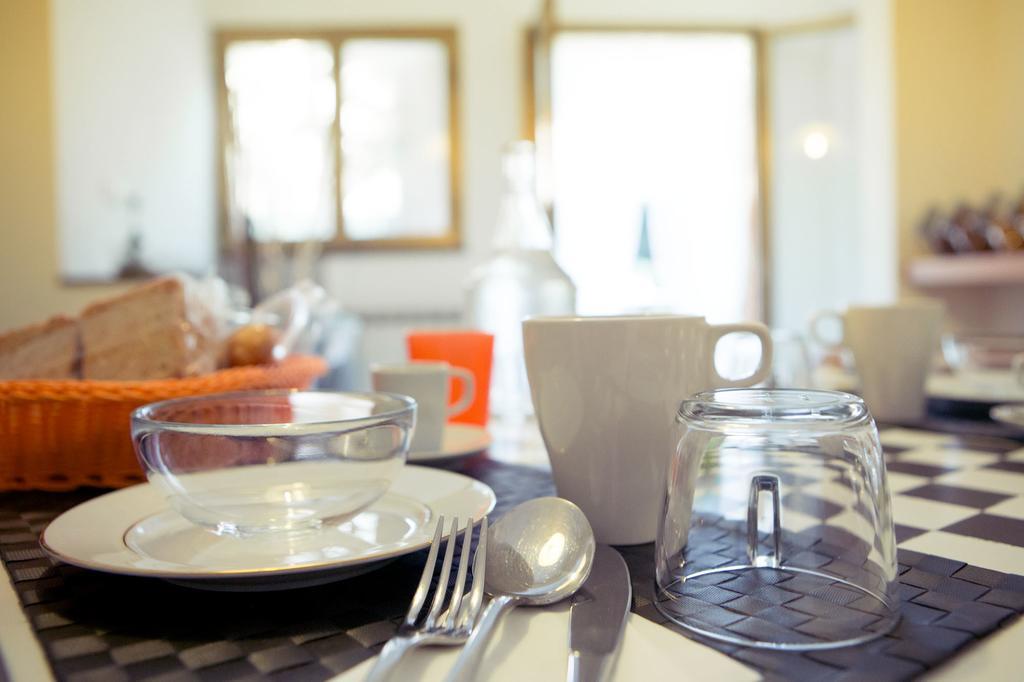 Acomodação com café da manhã  Villino Elda